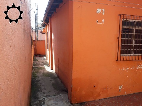 Casa à venda com 3 quartos, 200m² - Foto 4