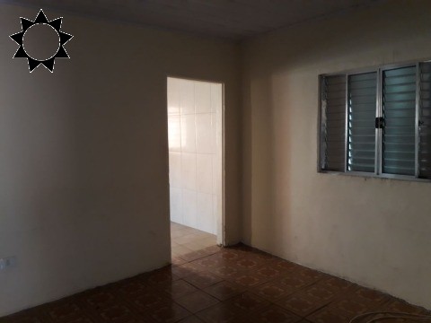 Casa à venda com 3 quartos, 200m² - Foto 1