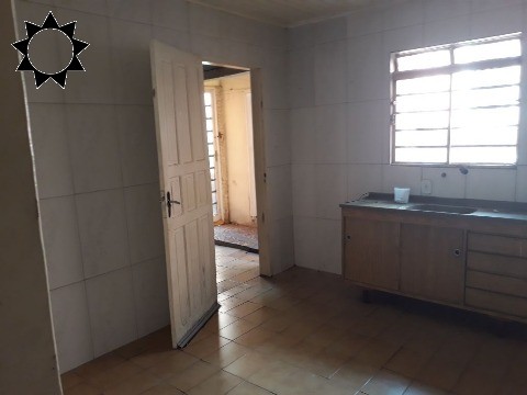 Casa à venda com 3 quartos, 200m² - Foto 5