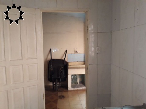 Casa à venda com 3 quartos, 200m² - Foto 8