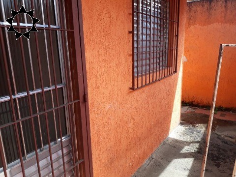 Casa à venda com 3 quartos, 200m² - Foto 12