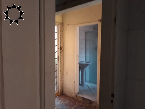 Casa à venda com 3 quartos, 200m² - Foto 14