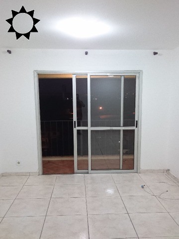 Apartamento à venda com 2 quartos, 60m² - Foto 7