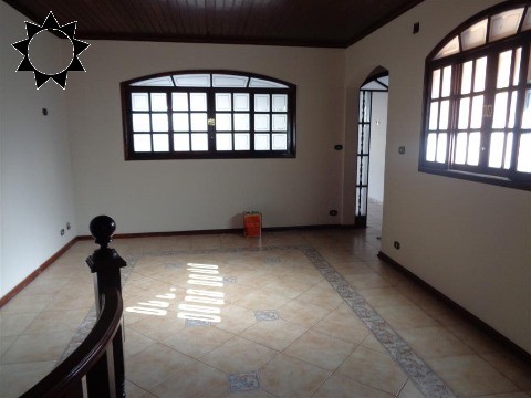 Casa para alugar com 3 quartos, 200m² - Foto 9