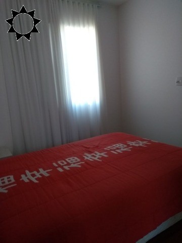 Apartamento à venda com 3 quartos, 96m² - Foto 2