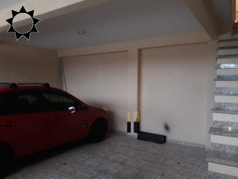 Casa à venda com 3 quartos, 300m² - Foto 3