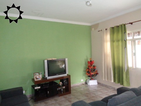 Casa à venda com 3 quartos, 100m² - Foto 1