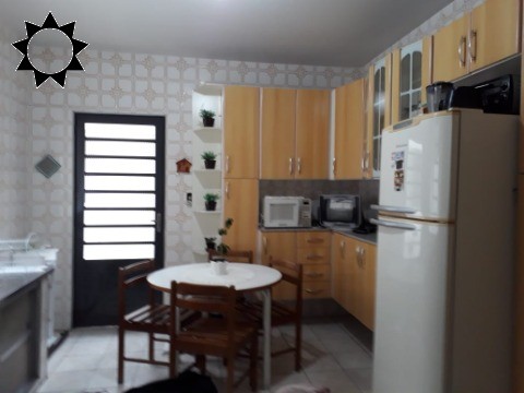 Casa à venda com 3 quartos, 180m² - Foto 17