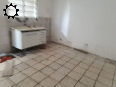 Casa à venda com 1 quarto, 80m² - Foto 3