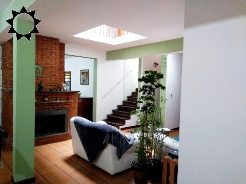 Casa à venda com 3 quartos, 221m² - Foto 20