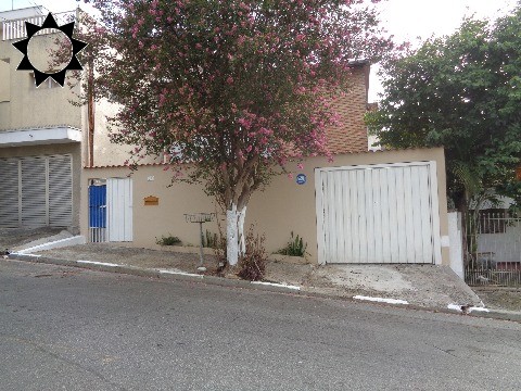 Casa à venda com 3 quartos, 140m² - Foto 2