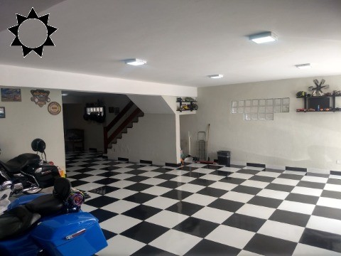 Casa à venda com 4 quartos, 273m² - Foto 6