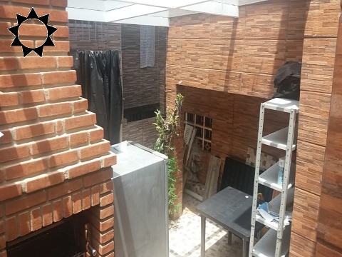 Casa à venda com 3 quartos, 200m² - Foto 2