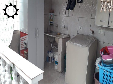 Casa à venda com 2 quartos, 120m² - Foto 11