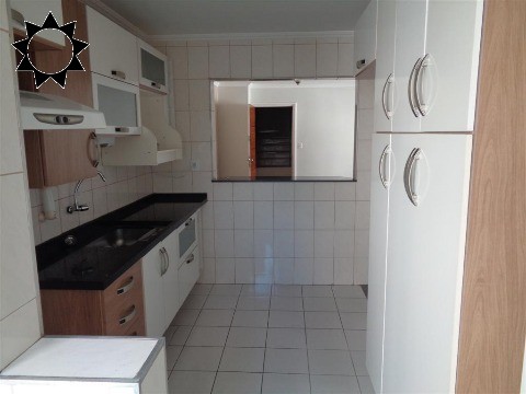 Apartamento à venda com 2 quartos, 63m² - Foto 11