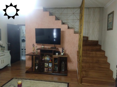 Casa à venda com 3 quartos, 236m² - Foto 2