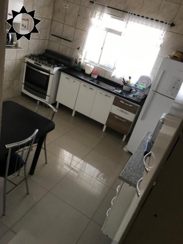 Casa à venda com 2 quartos, 117m² - Foto 3