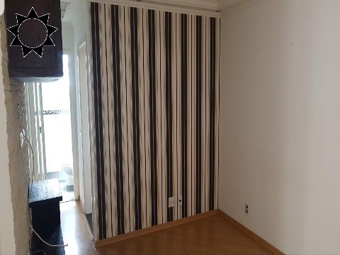 Apartamento à venda com 2 quartos, 60m² - Foto 2