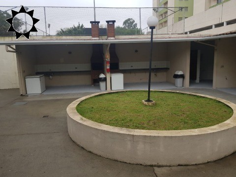 Apartamento à venda com 2 quartos, 61m² - Foto 4