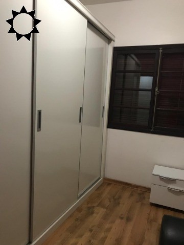 Casa à venda com 3 quartos, 200m² - Foto 12