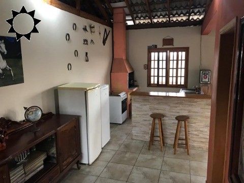 Casa à venda com 3 quartos, 200m² - Foto 25