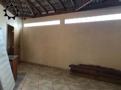 Casa à venda com 3 quartos, 200m² - Foto 37