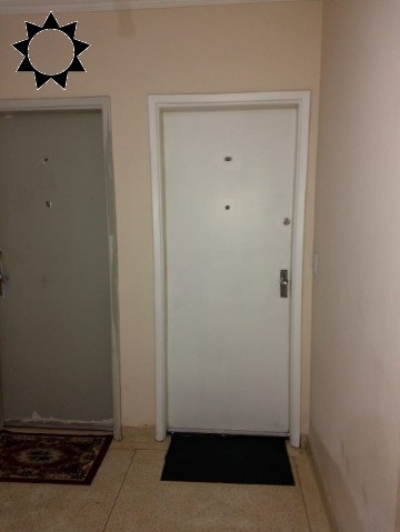 Apartamento à venda com 2 quartos, 84m² - Foto 2