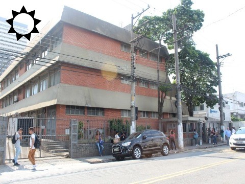 Prédio Inteiro à venda e aluguel, 2737m² - Foto 1