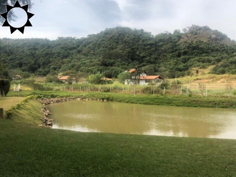 Fazenda à venda com 3 quartos, 426m² - Foto 15