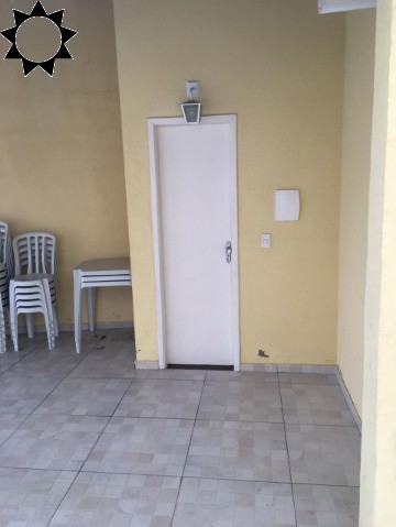 Casa à venda com 2 quartos, 60m² - Foto 8