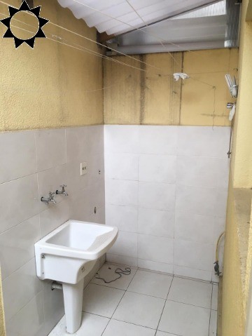 Casa à venda com 2 quartos, 60m² - Foto 10