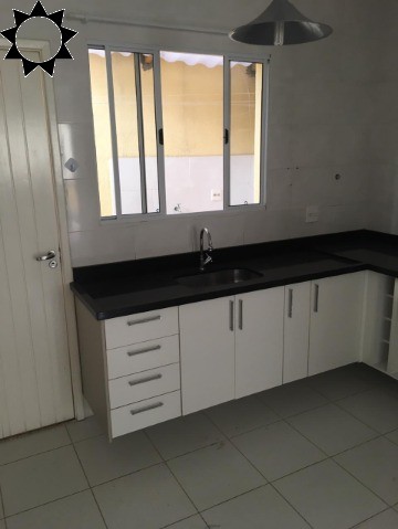 Casa à venda com 2 quartos, 60m² - Foto 22