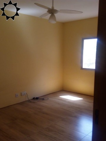 Apartamento à venda com 3 quartos, 76m² - Foto 3