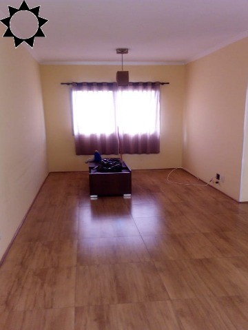 Apartamento à venda com 3 quartos, 76m² - Foto 4