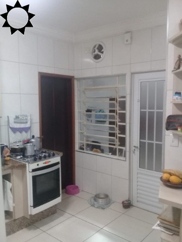 Casa à venda com 3 quartos, 220m² - Foto 20