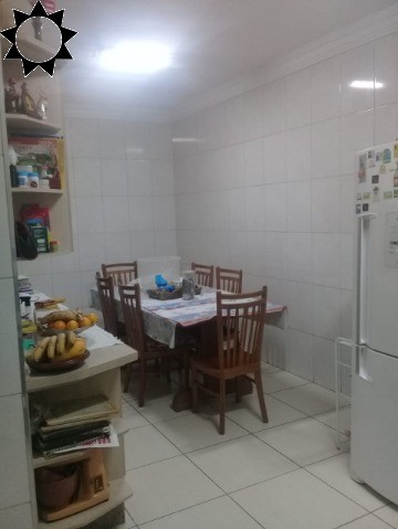 Casa à venda com 3 quartos, 220m² - Foto 23