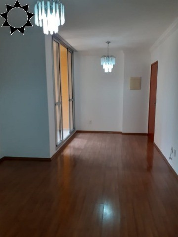 Apartamento à venda com 2 quartos, 67m² - Foto 1