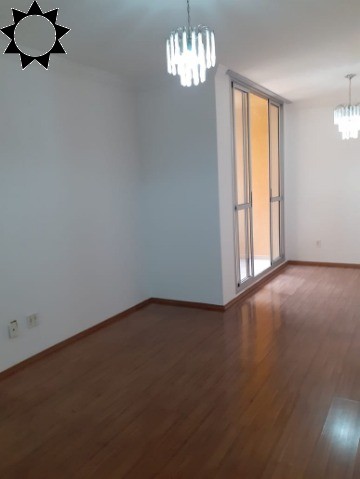 Apartamento à venda com 2 quartos, 67m² - Foto 2