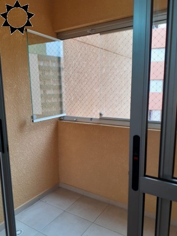 Apartamento à venda com 2 quartos, 67m² - Foto 4