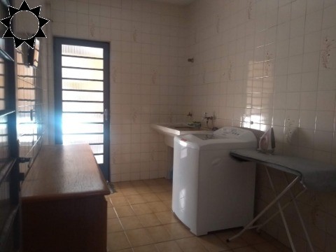 Casa à venda com 2 quartos, 206m² - Foto 3