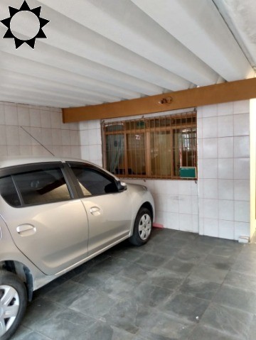 Casa à venda com 3 quartos, 105m² - Foto 1