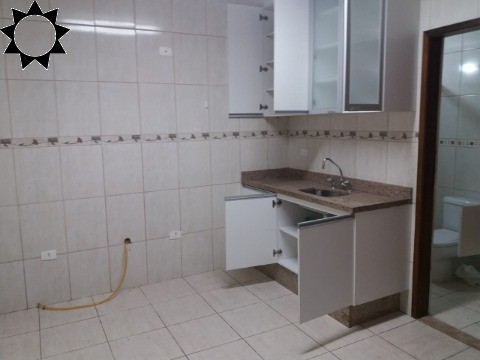 Casa à venda com 3 quartos, 78m² - Foto 1