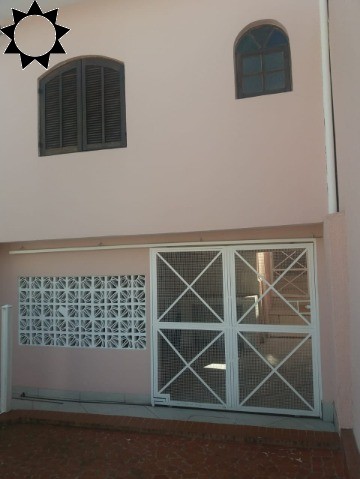 Casa à venda com 3 quartos, 78m² - Foto 2