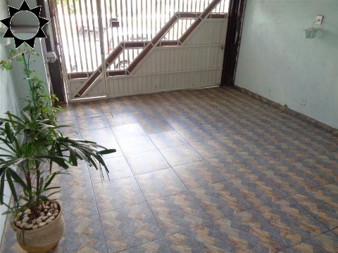 Casa à venda e aluguel com 3 quartos, 110m² - Foto 2