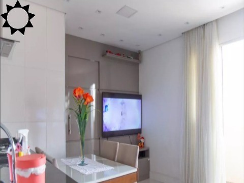 Apartamento à venda com 2 quartos, 62m² - Foto 1