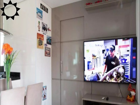 Apartamento à venda com 2 quartos, 62m² - Foto 3