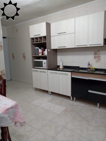 Casa à venda com 2 quartos, 150m² - Foto 4