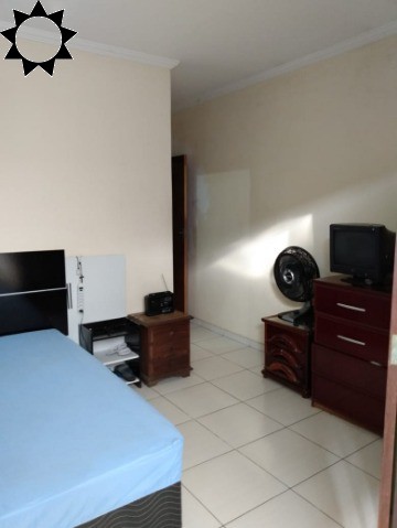 Casa à venda com 5 quartos, 300m² - Foto 9