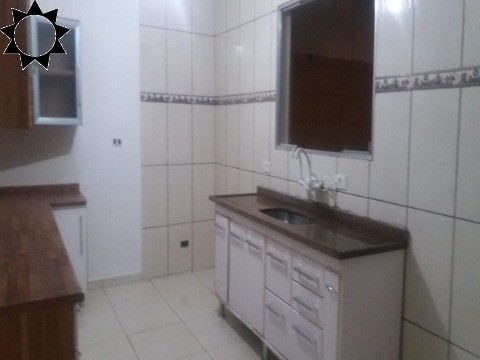 Casa à venda com 5 quartos, 200m² - Foto 4