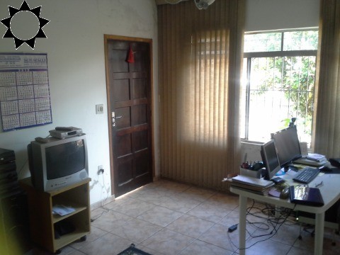 Casa à venda com 3 quartos, 150m² - Foto 6